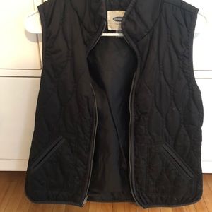 Light weight quilted vest